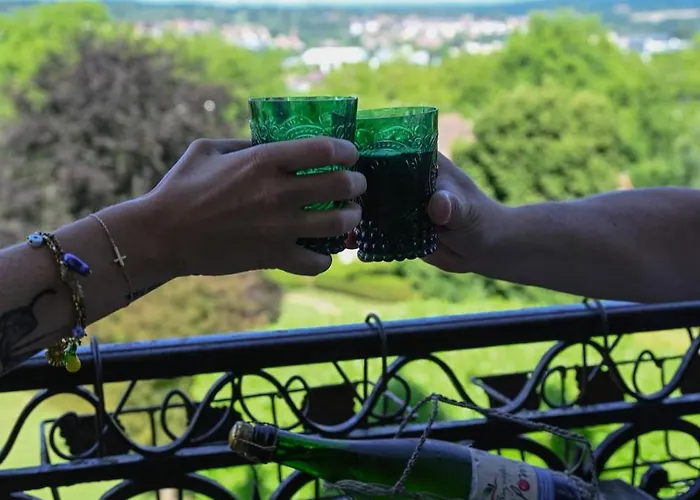 Lejlighed Beautiful In A Castle In *